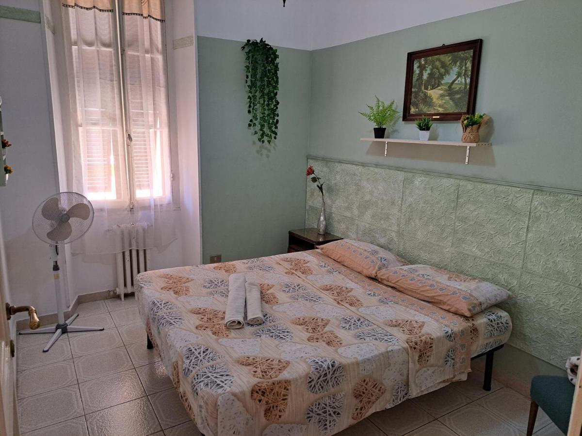 Camera Privata Vicino Al Teatro Ariston Appartement San Remo Buitenkant foto