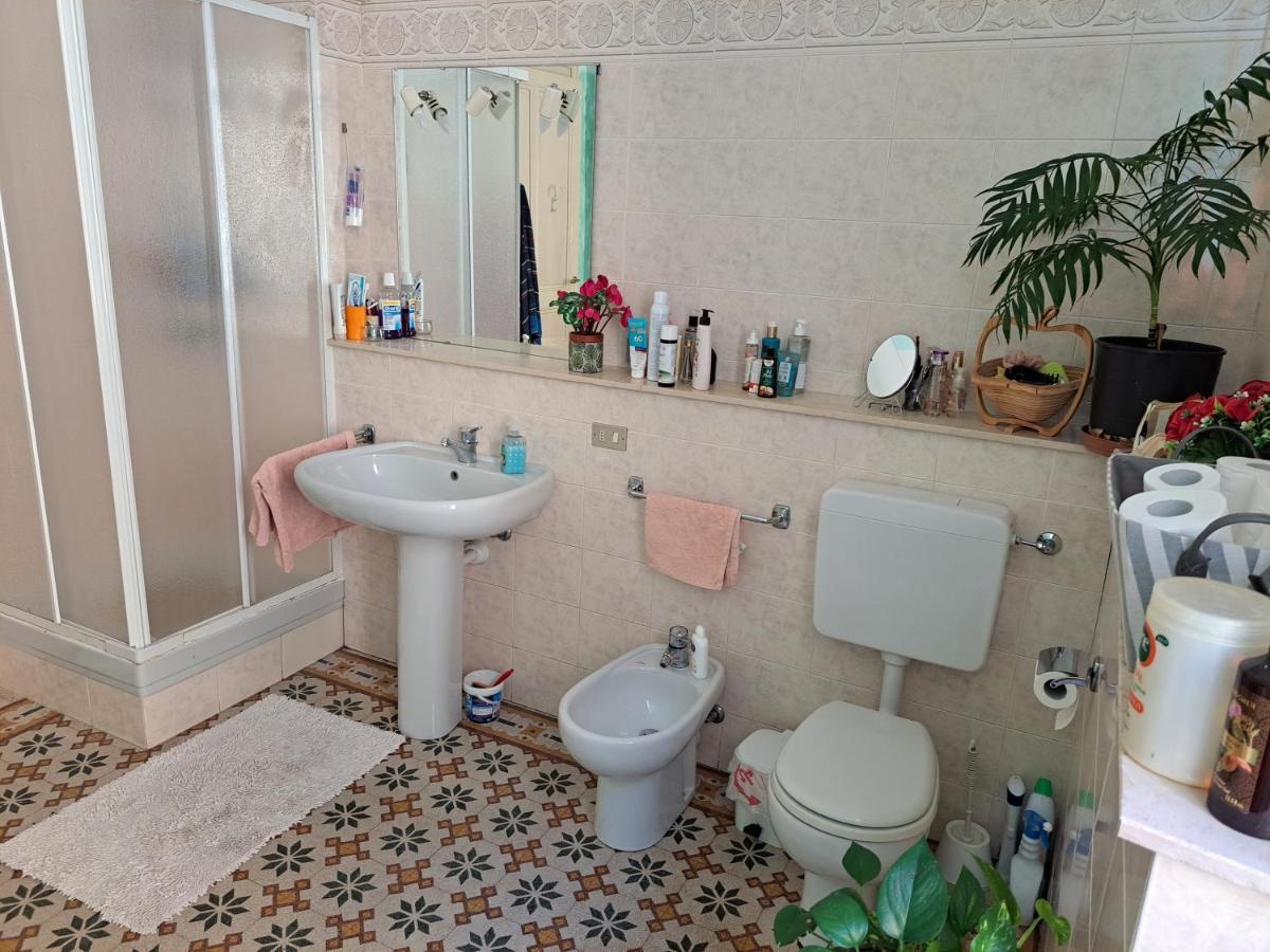 Camera Privata Vicino Al Teatro Ariston Appartement San Remo Buitenkant foto