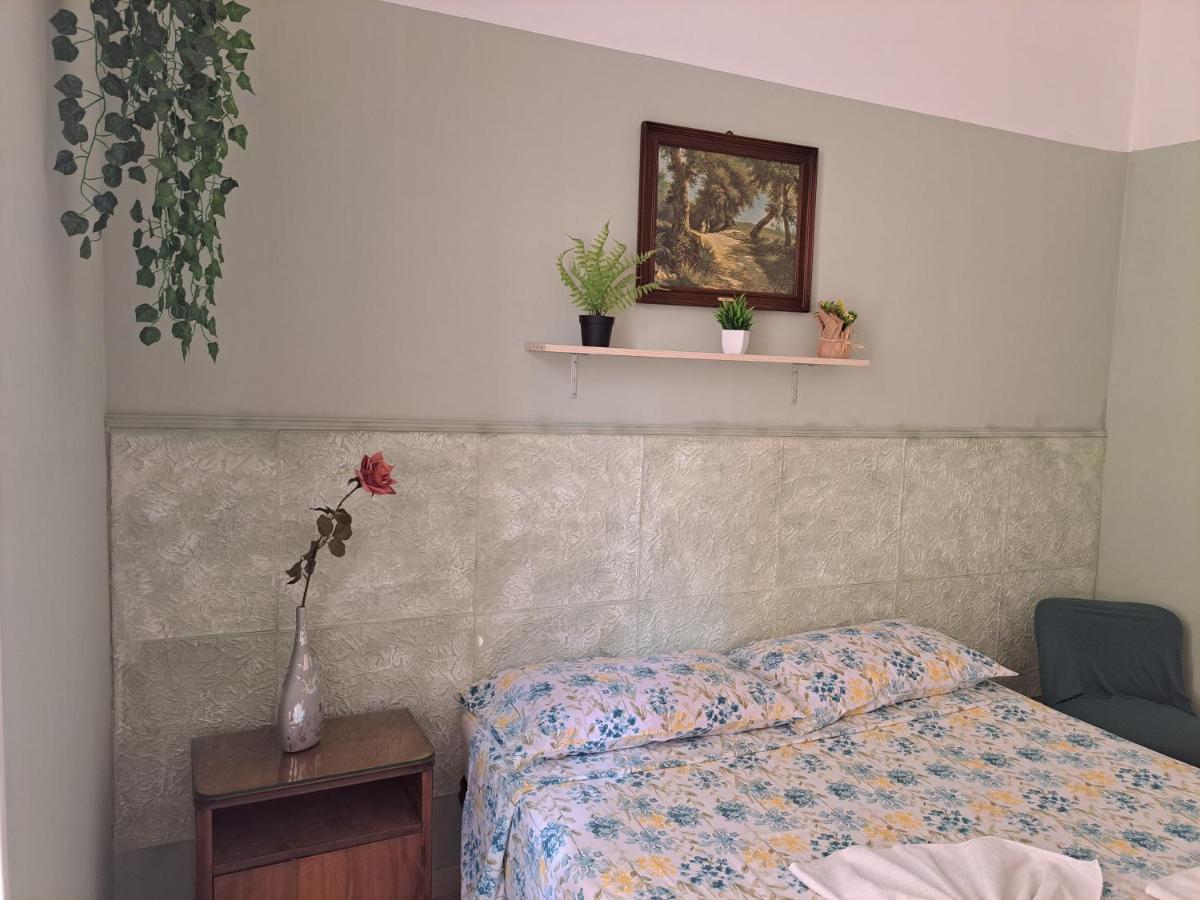 Camera Privata Vicino Al Teatro Ariston Appartement San Remo Buitenkant foto